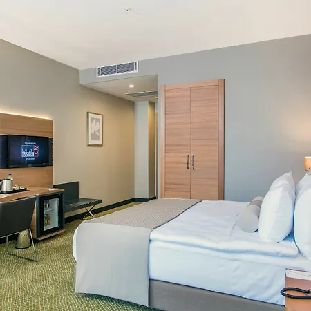 Mia Otel