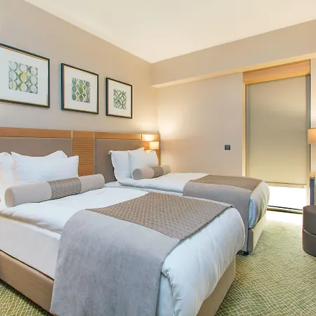 ホテル Mia イズミル