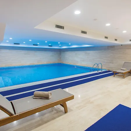 Mia Hotel 4*