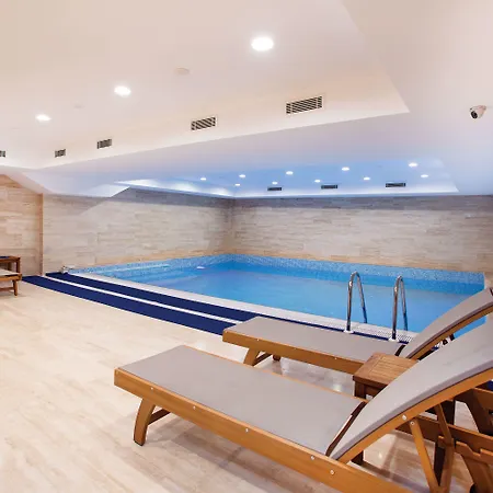 ホテル Mia イズミル