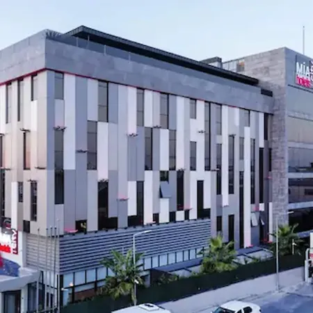 Hotel Mia 4*
