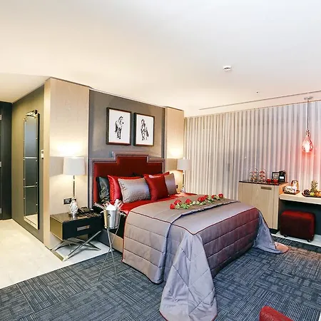 Mia Hotel